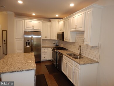 43021 Greggsville Chapel Terrace unit 108, Dulles, VA 20148 - photo 3
