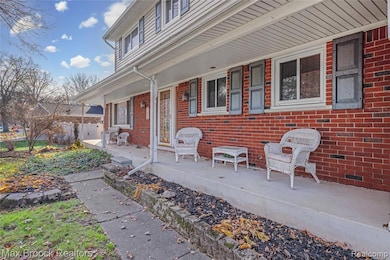 6335 Thorneycroft Dr, Shelby Township, MI 48316 - photo 3