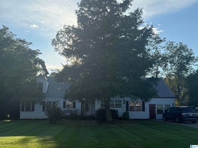 315 Moorefield Dr, Talladega, AL 35160 - photo 2