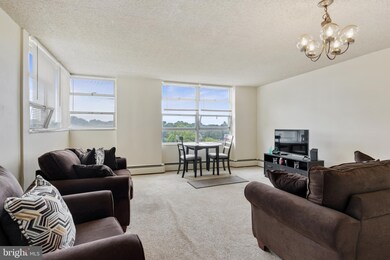 Radnor House unit 614, Bryn Mawr, PA 19010 - photo 4