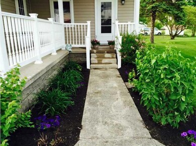 Porch. Landscaping