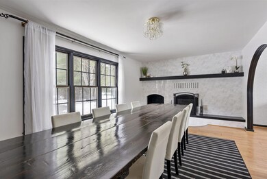 Formal Dining