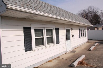 54 Chestnut St, Pennsville, NJ 08070 - photo 2