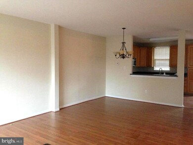 13004 Shamrock Glen Dr, Germantown, MD 20874 - photo 2