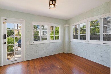 Foyer/Office/Study/Sunroom