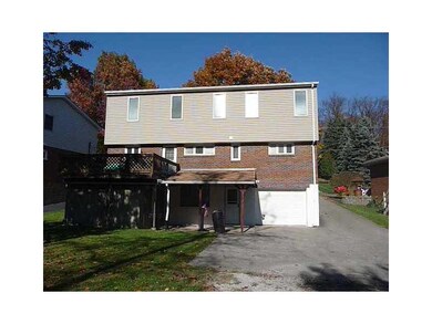 4509 Homeridge Dr, Homestead, PA 15120 - photo 4