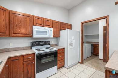 410 9th Ave, Brandon, SD 57005 - photo 6