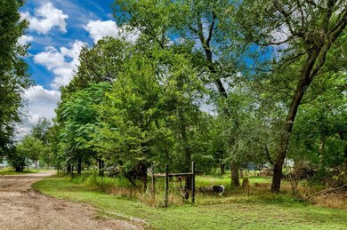 7106 River Trail, Weatherford, TX 76087 - photo 3