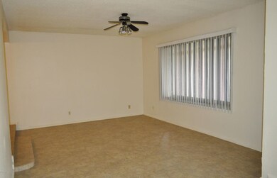 living room_DSC0034