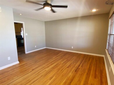 1621 Christine Rd, Wichita Falls, TX 76302 - photo 6