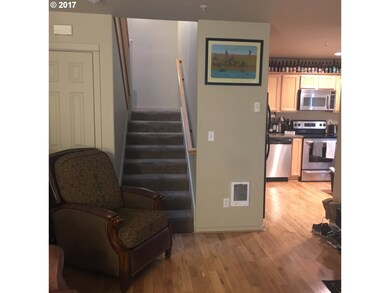 1941 NW Monterey Pines Dr unit 2, Bend, OR 97701 - photo 4