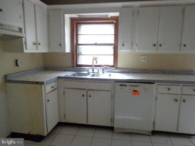 366 N Hanover St, Pottstown, PA 19464 - photo 7