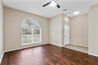 129 Billy Creek Dr, Hurst, TX 76053 - photo 5