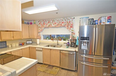 7405 Beverly Ln unit 205, Everett, WA 98203 - photo 5