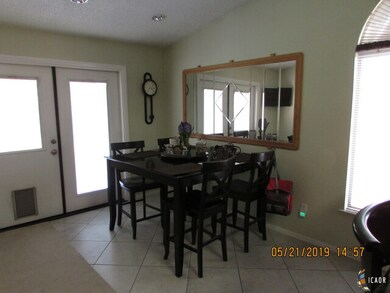 Eat in Kitchen
