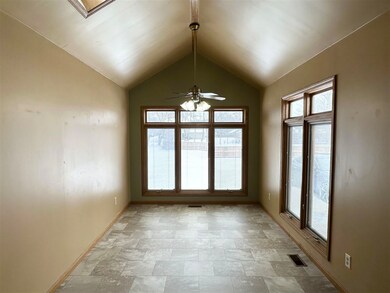 2037 E Springhill Dr, Terre Haute, IN 47802 - photo 6