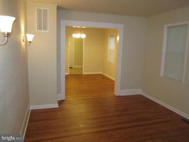 2912 Fleetwood Ave, Baltimore, MD 21214 - photo 2