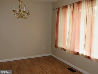 8757 Stockton Ave, Merchantville, NJ 08109 - photo 4