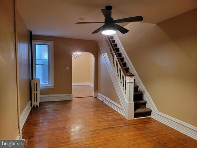 322 S 17 1/2 St, Reading, PA 19602 - photo 2