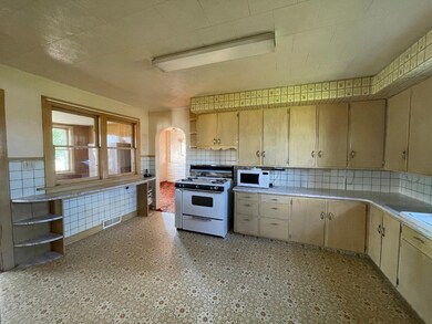 839 S Superior St, Antigo, WI 54409 - photo 6