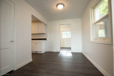 2310 Rockefeller Rd, Wickliffe, OH 44092 - photo 4