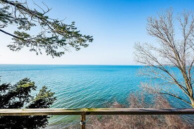 10_47025LakeViewAve_87_LakeView_HiRes