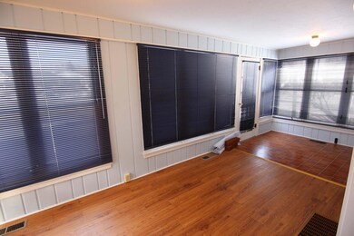 3. Sunroom V1