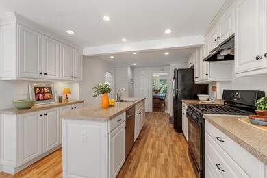 131 Chestnut St, Andover, MA 01810 - photo 5