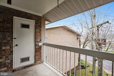 1954 Kennedy Dr unit 202, McLean, VA 22102 - photo 3