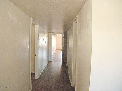 Malcomb 014