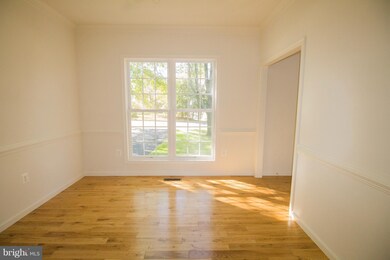 17681 Rose Hill Cir, Dumfries, VA 22026 - photo 7