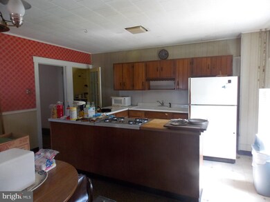 620 Center St, Jim Thorpe, PA 18229 - photo 3