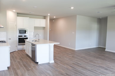 12915 Louberg Valley, San Antonio, TX 78253 - photo 5