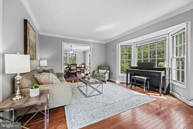 8503 Oak Pointe Way, Fairfax Station, VA 22039 - photo 7