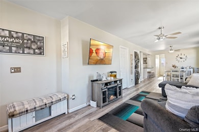 48 Farmers Ave, Lindenhurst, NY 11757 - photo 6