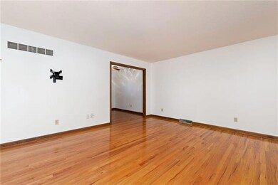 12820 W 99th St, Lenexa, KS 66215 - photo 5