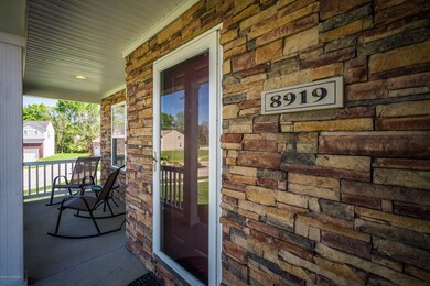 8919 Meadow Sweet Way, Louisville, KY 40228 - photo 4