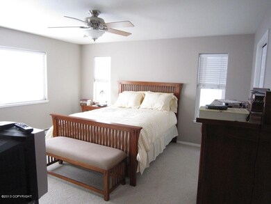 Sh Master Bed