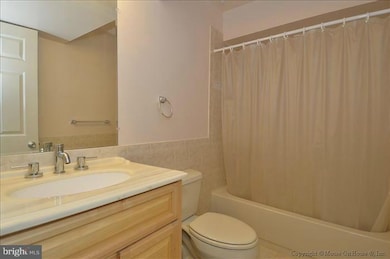 11010 Snowden Pond Rd, Laurel, MD 20708 - photo 5