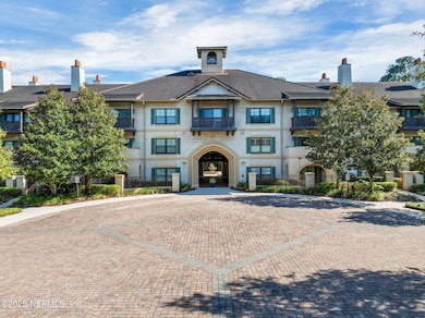 42-web-or-mls-965 Registry Blvd_042