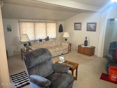 5658 Lazy Heart Living Room 2