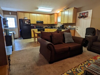 712 N Thomas St, Fitzgerald, GA 31750 - photo 5