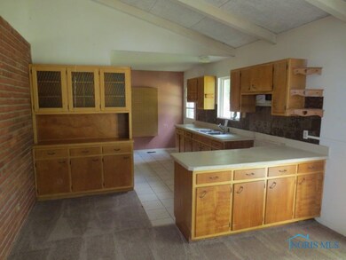 2339 Tremainsville Rd, Toledo, OH 43613 - photo 5