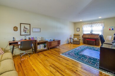 15 Christopher Ave, Kendall Park, NJ 08824 - photo 4