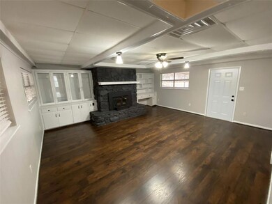 1302 S Lamar St, Weatherford, TX 76086 - photo 5