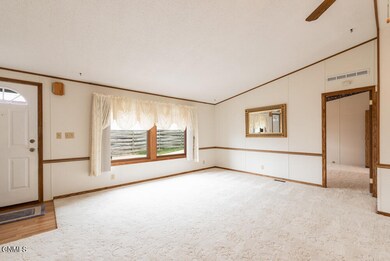 1309 10th Ave SE MLS-6