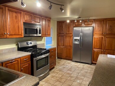 204 1/2 Sanderson Dr, Hopkinsville, KY 42240 - photo 4