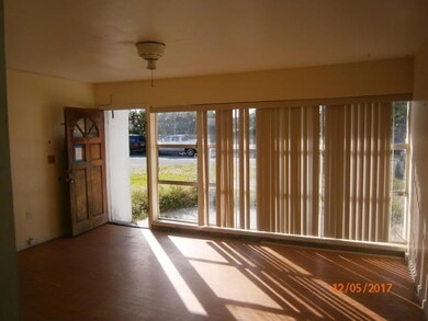 living room (3)