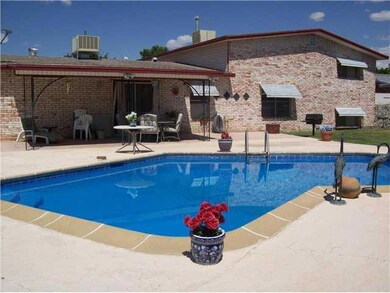 10204 Woodway Dr, El Paso, TX 79925 - photo 2