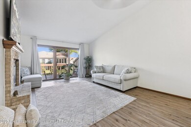 6512 Spring Tree Ln unit 14, Lansing, MI 48917 - photo 4